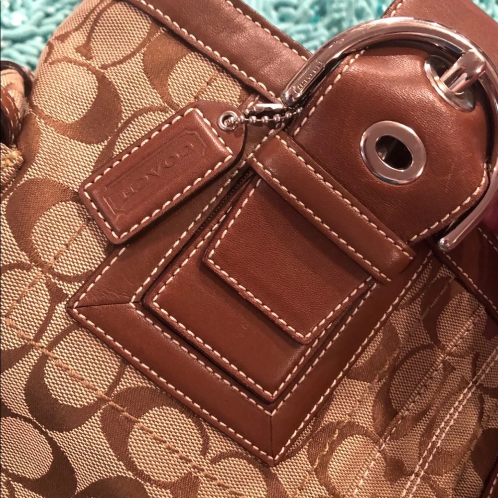 Coach Purse - Picture 5 of 7